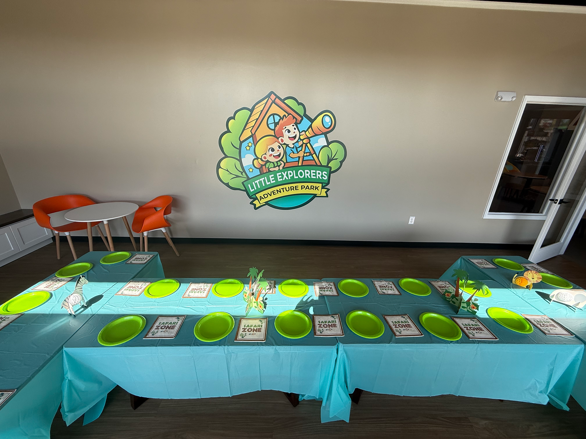 birthday party room at little explorers